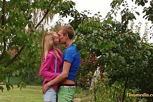 a horny young blonde babe in scene 1 of horny18-9.