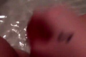 Bbw Amateur Dildo Fucking In Bathtub!