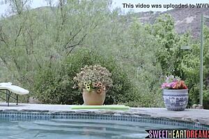 Sexy Milf Chows Down On Ebony Pussy