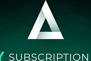 Chloe Cherry spanks and fingers brunette on first date!