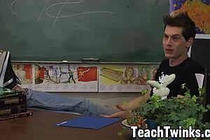 I watch skyelr bleu n jayden ellis anal fuck in classroom.