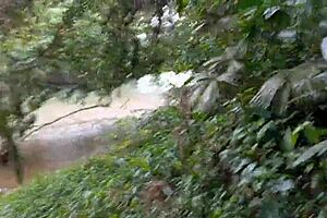 Met sexy Latina on bridge, rain soaked us, wild public sex