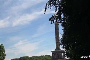 Jenny’s wild MMF threesome in Berliner Tiergarten with teen 18+ vibes! 🔥 Public fun awaits!