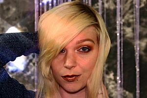 Sexy gamer girl roxy teases in slow motion with her ass and shoes