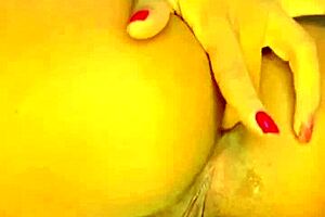 rosa vermelha craved dp but ended up fingering both holes herself.