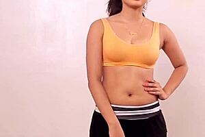 Bikini babes shake it in dance video