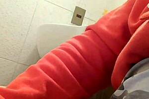 Latina Amateur Pays Tribute to Black Cock with Intense Masturbation Session