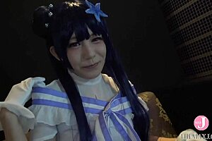 japanese idol cosplayer in hentai cosplay intro