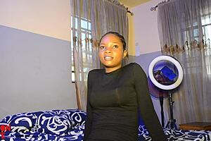 21 year old cute girl tells me the size of dicks she likes?