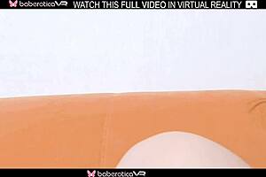 Solo Sexy Girl Roxanne Shows Wet Pink Pussy In Vr