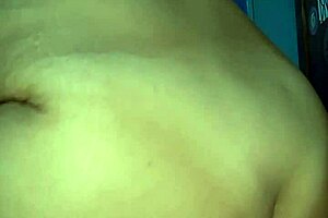 The blonde missed cumming by fucking the ass and moans deliciously with the fist