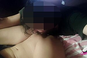 me lame el coño y despues de follarme me masturbo con el juguete de lovense