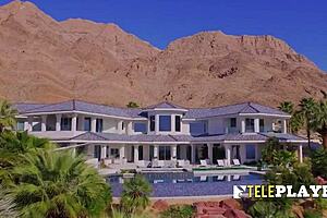 a sexy amateur swinger couple just joined this lusty and wild mansion 😏