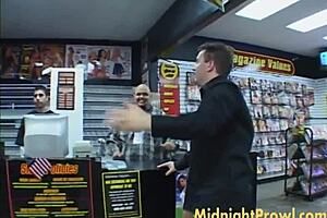 Chiquita Lopez picks up guys for hardcore car banging with wild blowjobs