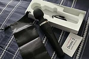 Amateur Couple Tries Vibrator