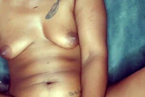 Naejae rides toy after throat kiss and squirts