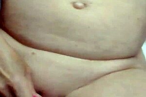 Naughty Housewife Puts On Intense Show For Boys