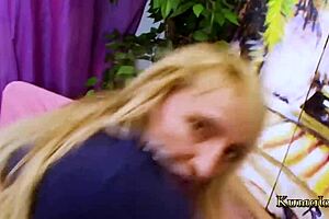 mature mum gets fucked nicely by kumalott