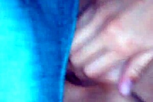 Teen couple enjoys intense sex with cumshot in pussy