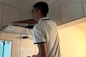 Chamei Eles Para Concertar A Internet E Acabei Fudendo Com Os Dois