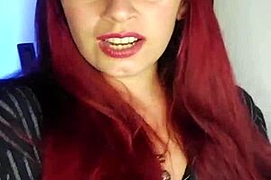 Shyyfxx video records himself farting on his favorite porn star buttocks