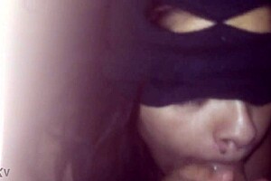 Tasty cumshot finale in oral delight