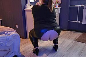 Sexy Milf Twerks In Ripped Leather