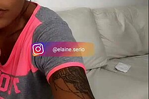 morena gostosa shaking that ass so hot 🔥