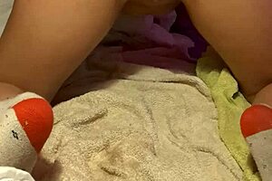 Beautiful Cute Teen Gets Double Fisted On Cam