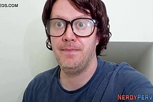 Leeds Amateur Sucks Nerd's Dick