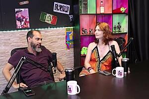 toda sexualidade e desejo do homem vem da mae e o podiatra - reh queen e kstro sheer red