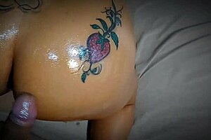 gostosa mommy gets her big ass licked with oil by monster cock guy