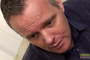 我看着Paige Ashley被后入和传教士式操一边观察