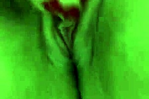 Sarada gozando na siririca