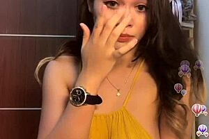 Golden Girl Drops Teeth on Big Dick