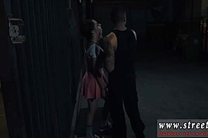 Do guys make passes at women with glasses for feet and pussy?