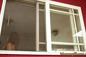 Petite stepdaughter gets oral pleasure