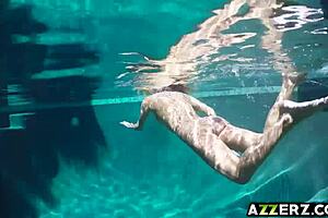 Seductive Jade Jantzen in hot outdoor threesome anal fuck