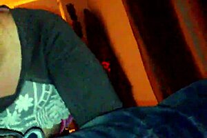 chelsey deepthroats my big cock like a pro amateur 😏