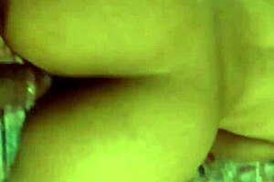 Wow, icey candi twerks on that big dick!