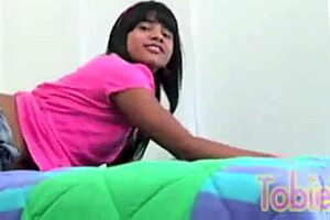 Tobie teen showcases her body in solo fingering and group 4some orgasm