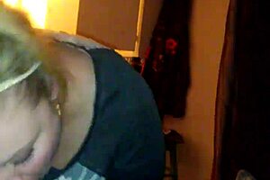 chelsey deepthroats my big cock like a pro amateur 😏