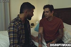 핫한 남자가 전과자에게 베어백으로 박혀 - 아담 람지 & 제이든 마르코스