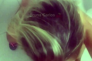 Loira Casada Chegou De Viagem Cheia De Tesão E Foi Foder No Banheiro Do Hotel