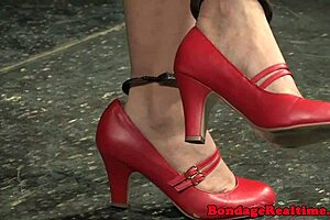 i'm tied up gettin' tt treatment from my dom