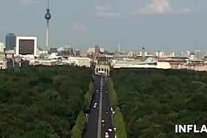 Amateur Bitches Get Handjobs Outdoors In Public