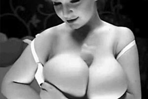 club cow with big boobs gets fucked dancing