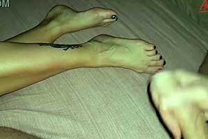 Stepson secretly cums on stepmom's feet in sneaky moment