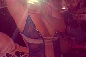 Beautiful Milf Shows Big Tits And Ass In Pics