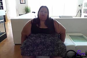 i, um, interviewed this ssbbw apple bomb behind the scenes.